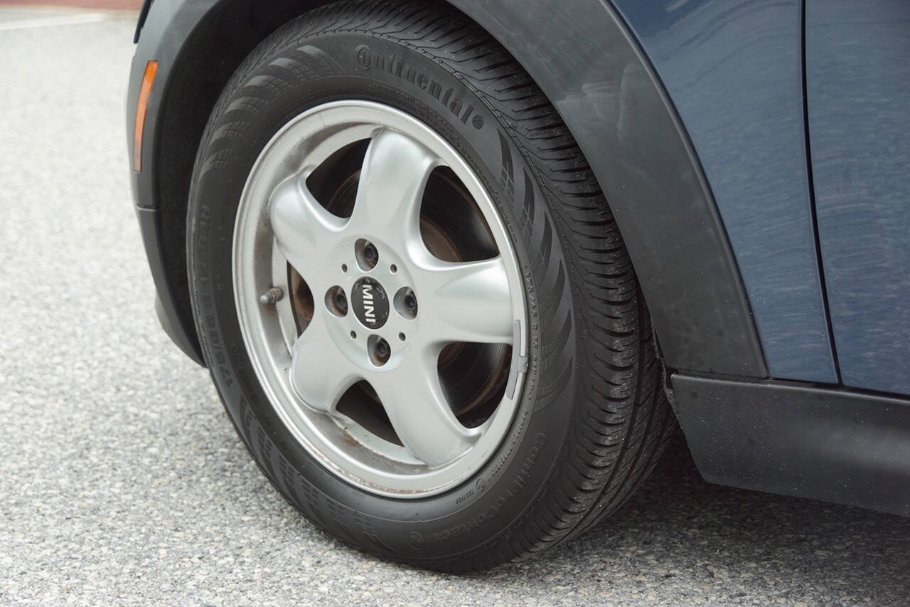 Used 2011 MINI Cooper Hardtop FWD image 32
