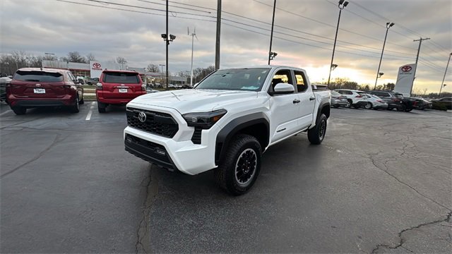 Used 2025 Toyota Tacoma TRD Off-Road image 37