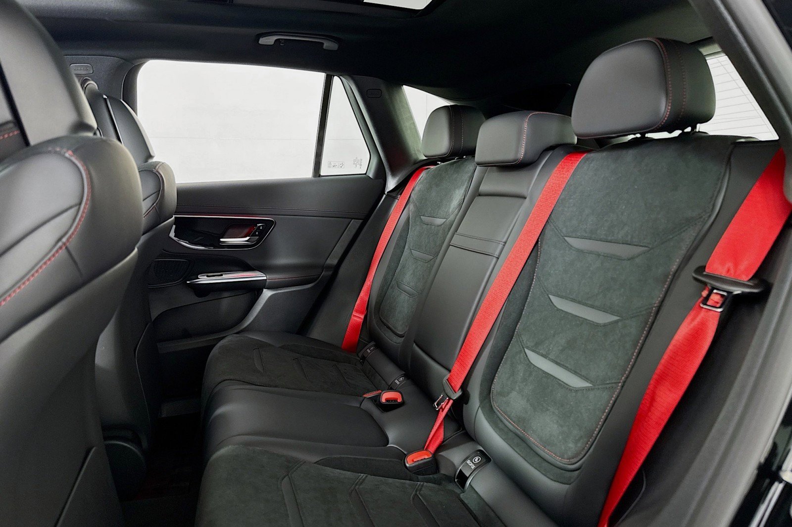 New 2026 Mercedes-Benz GLC 43 AMG 4MATIC image 7