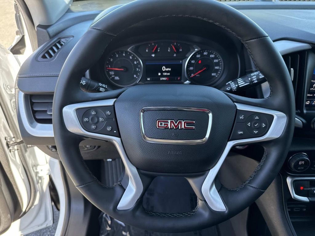 Used 2024 GMC Terrain SLT image 43