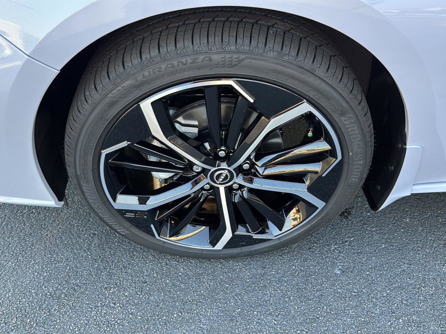 New 2025 Nissan Altima 2.5 SR image 29