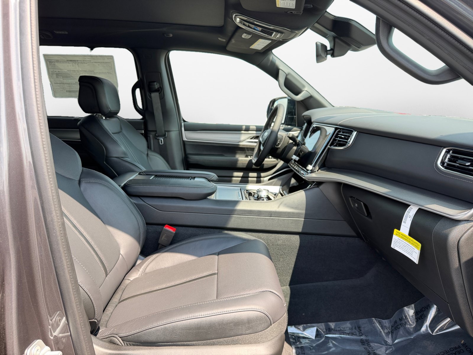 New 2026 Jeep Grand Wagoneer L Limited AWD/4WD image 17