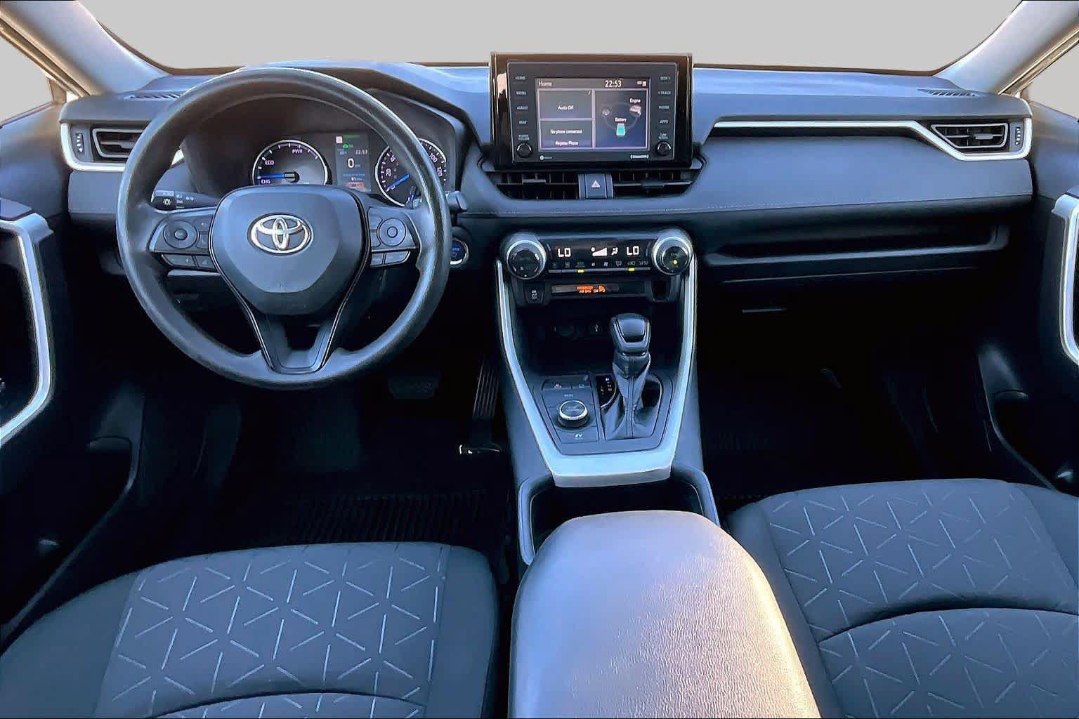 Used 2022 Toyota RAV4 XLE AWD/4WD image 15