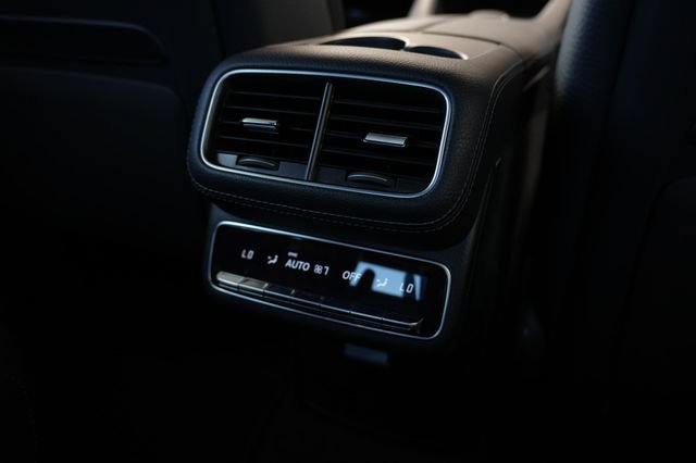 Used 2021 Mercedes-Benz GLS 580 4MATIC image 19
