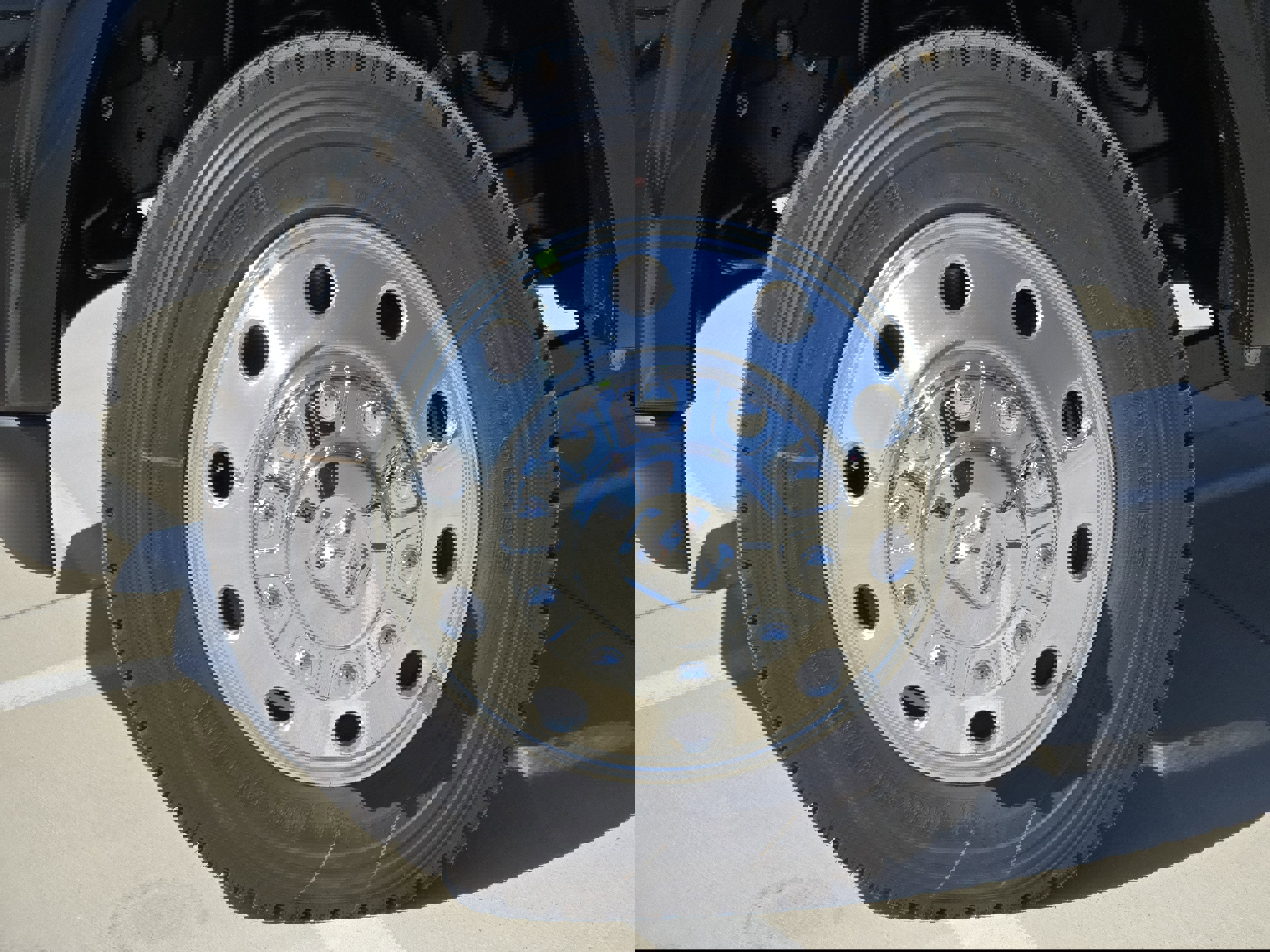 New 2026 RAM 5500 4x4 Crew Cab w/ Laramie Trim Package image 9