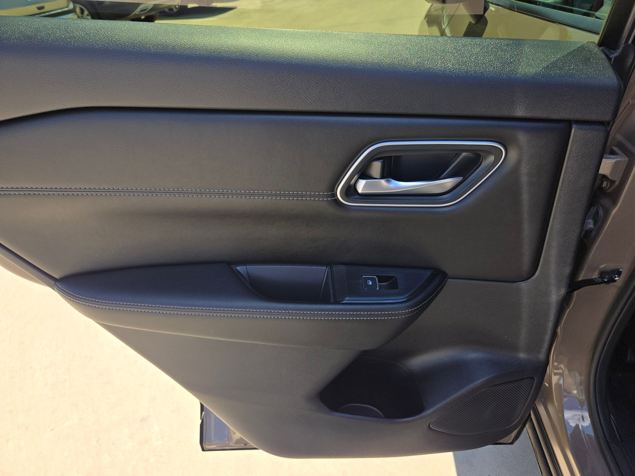 Certified 2024 Nissan Rogue Platinum image 15