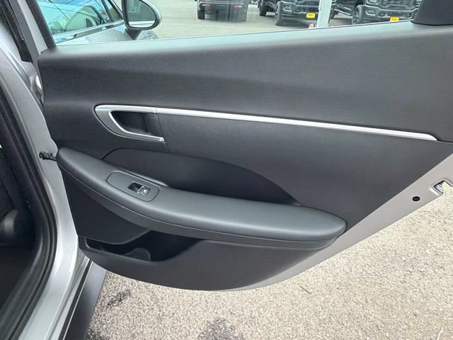Used 2020 Hyundai Sonata SE w/ Cargo Package FWD image 11