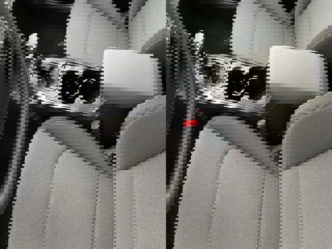 Used 2025 Kia K4 LXS image 34