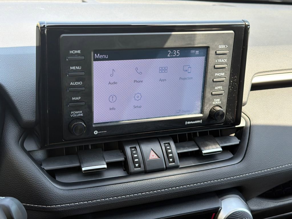 Used 2021 Toyota RAV4 XLE Premium image 27