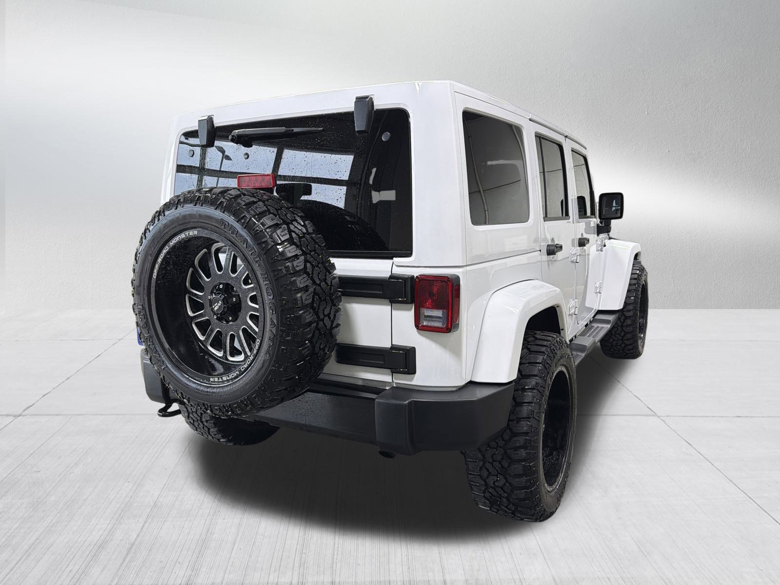 Used 2014 Jeep Wrangler Unlimited Sahara w/ Dual Top Group image 7