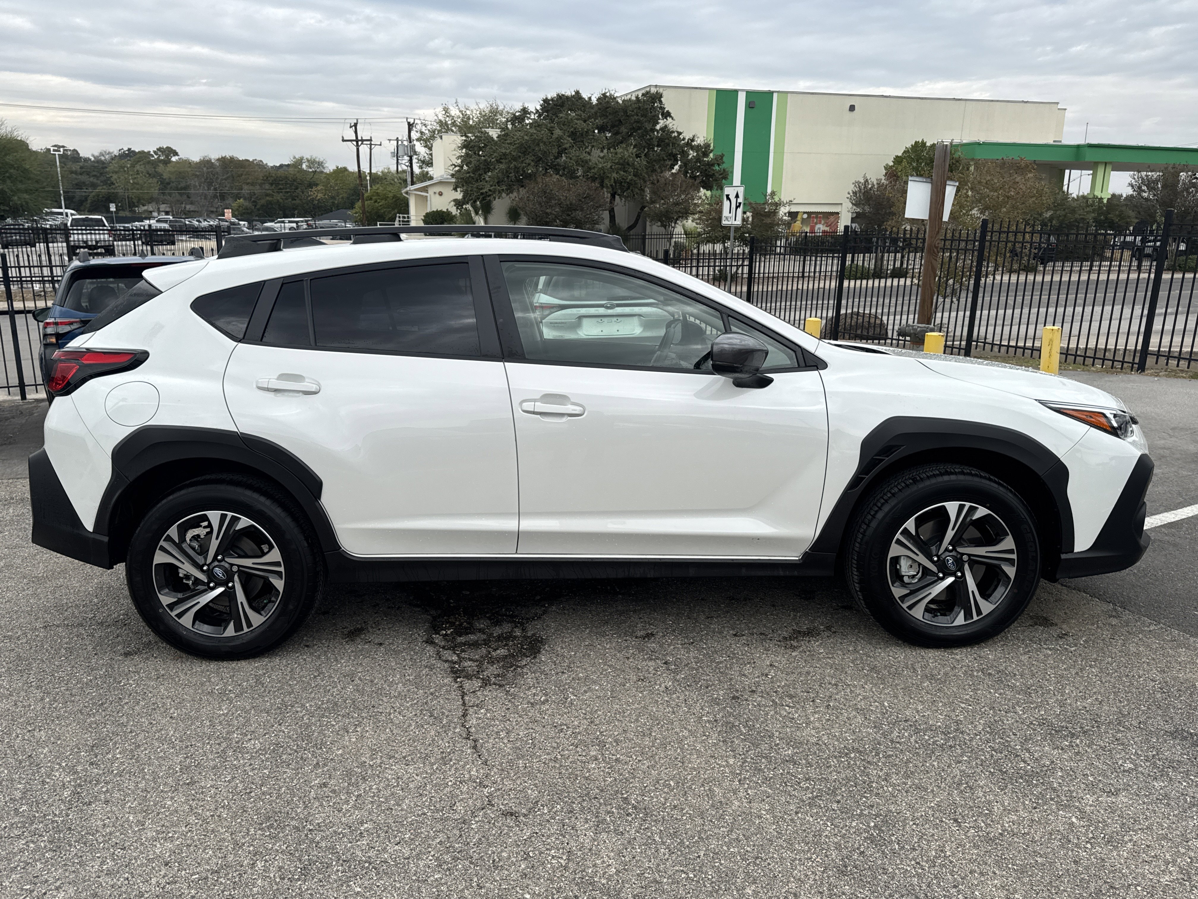 Certified 2025 Subaru Crosstrek 2.5i Premium image 2