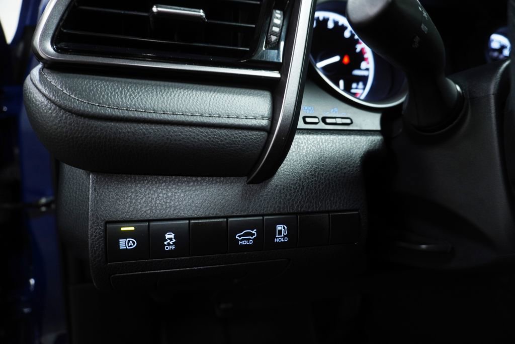 Used 2024 Toyota Camry LE FWD image 18