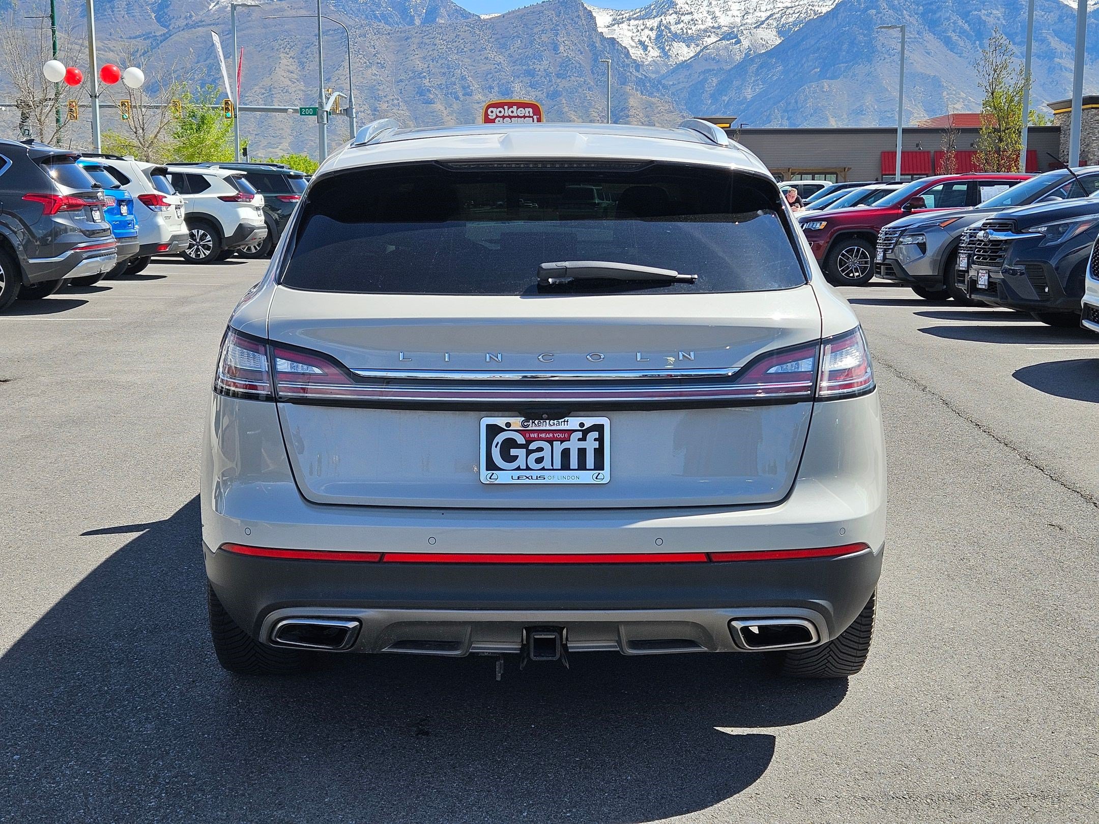 Used 2022 Lincoln Nautilus Reserve w/ Equipment Group 201A AWD/4WD image 4