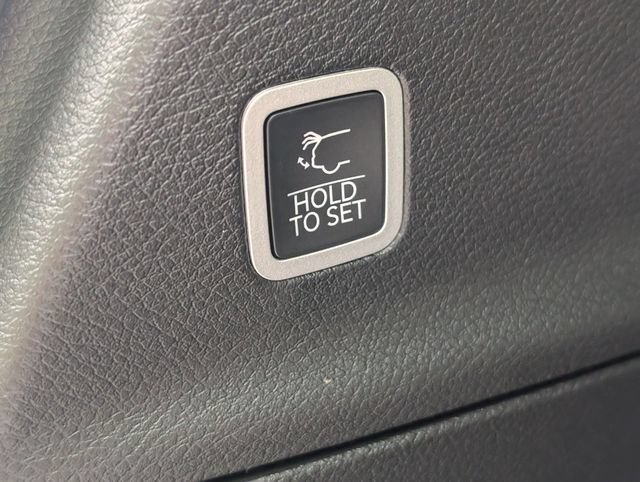 New 2027 Chrysler Pacifica Select FWD image 27