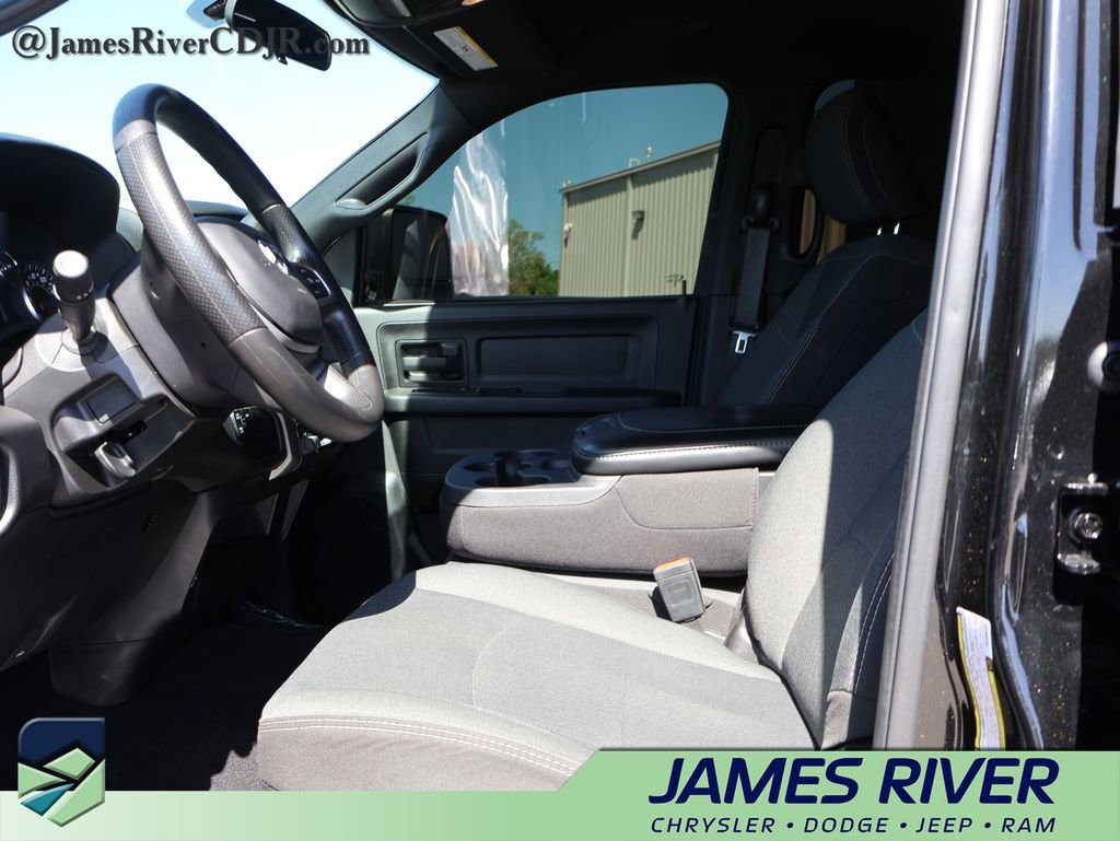 Used 2024 RAM 2500 Tradesman w/ Chrome Appearance Group image 22