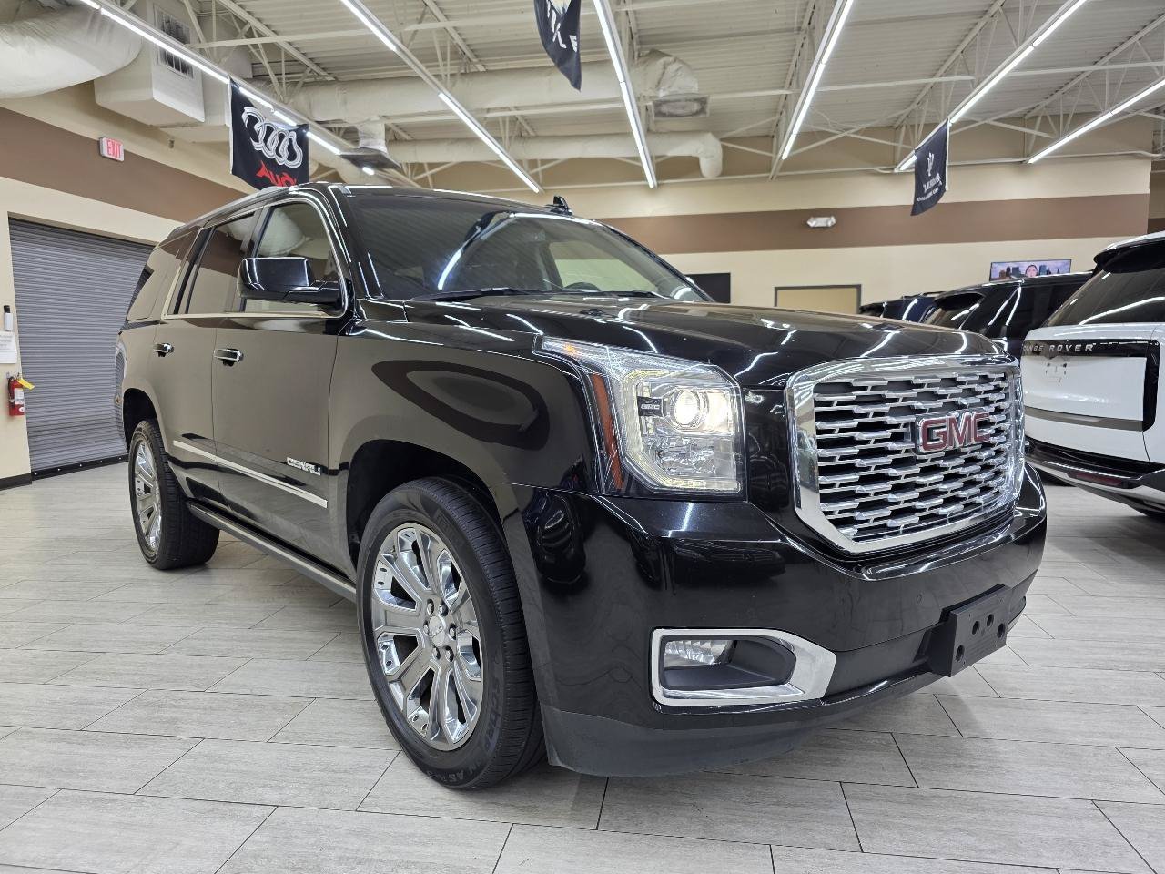 Used 2019 GMC Yukon Denali w/ Open Road Package AWD/4WD image 4