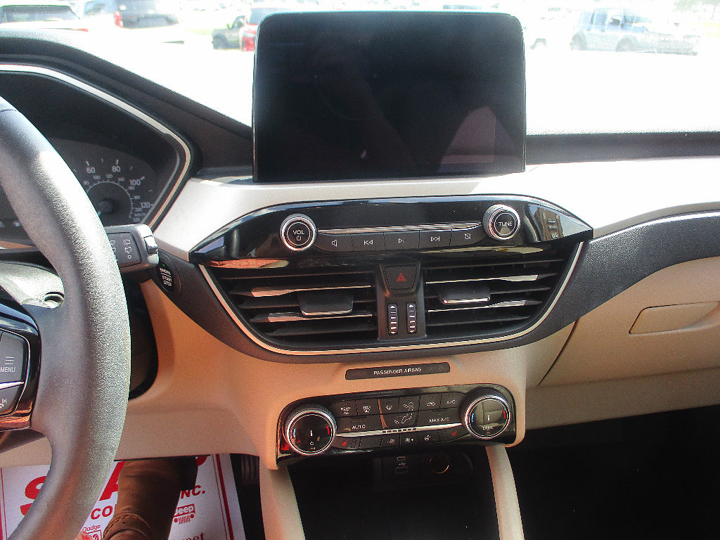 Used 2022 Ford Escape SEL FWD image 6