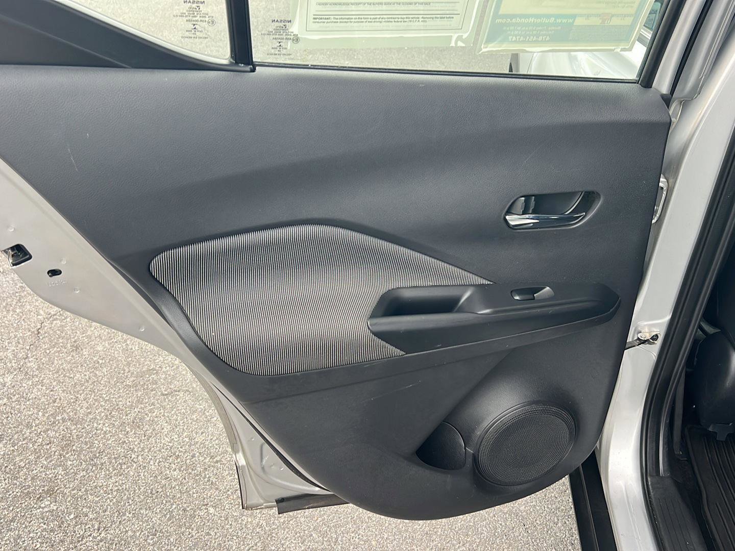 Used 2020 Nissan Kicks SV image 17