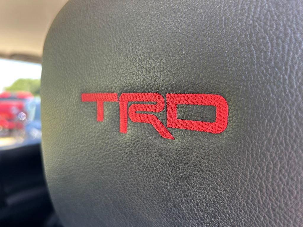 Used 2019 Toyota 4Runner TRD Off-Road Premium AWD/4WD image 13