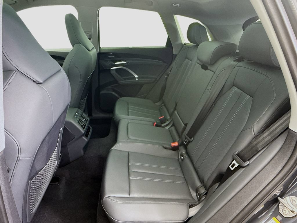 Used 2025 Audi Q5 Premium Plus AWD/4WD image 22