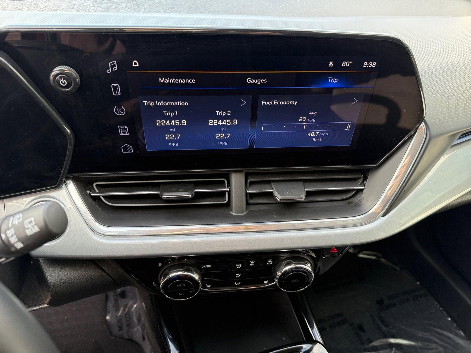 Used 2024 Chevrolet Trax LT w/ Driver Confidence Package image 12