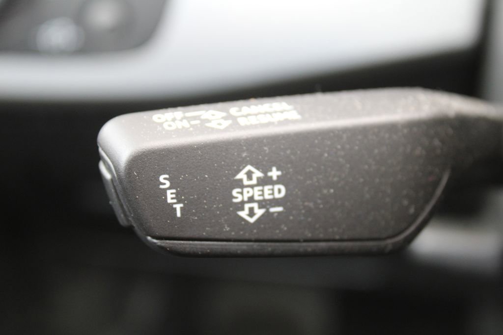 Used 2017 Audi A4 2.0T Premium w/ Audi MMI Navigation Plus image 31