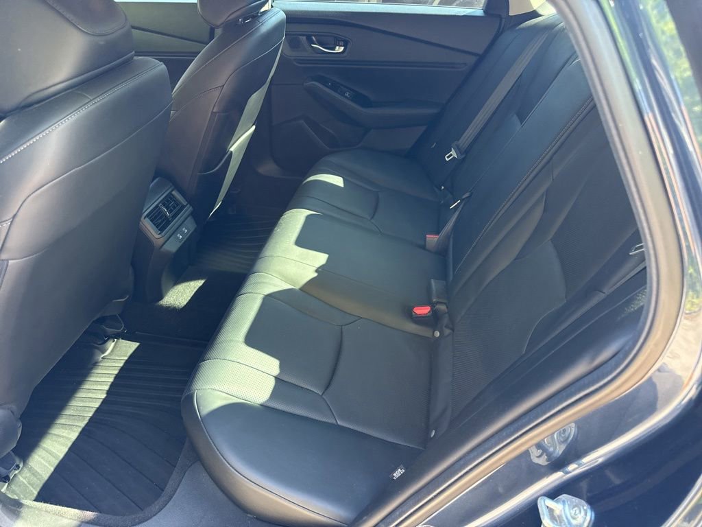 Used 2024 Honda Accord Touring image 9