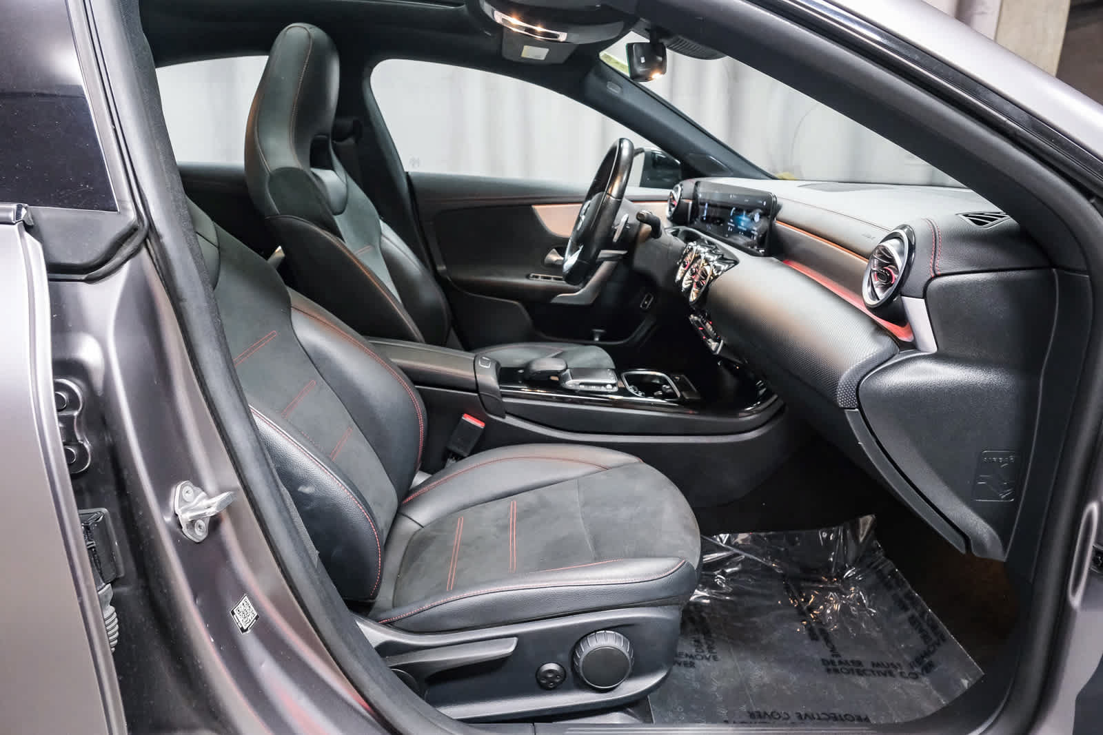 Used 2022 Mercedes-Benz CLA 250 image 22
