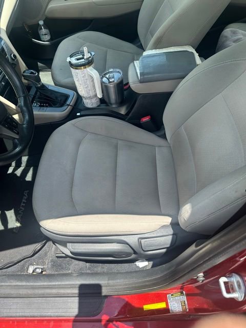 Used 2017 Hyundai Elantra SE w/ SE A/T Tech Package 03 FWD image 6