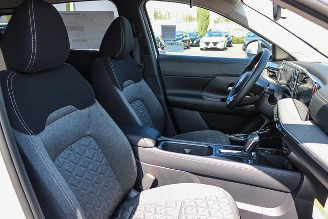 New 2026 Nissan Kicks SV image 17