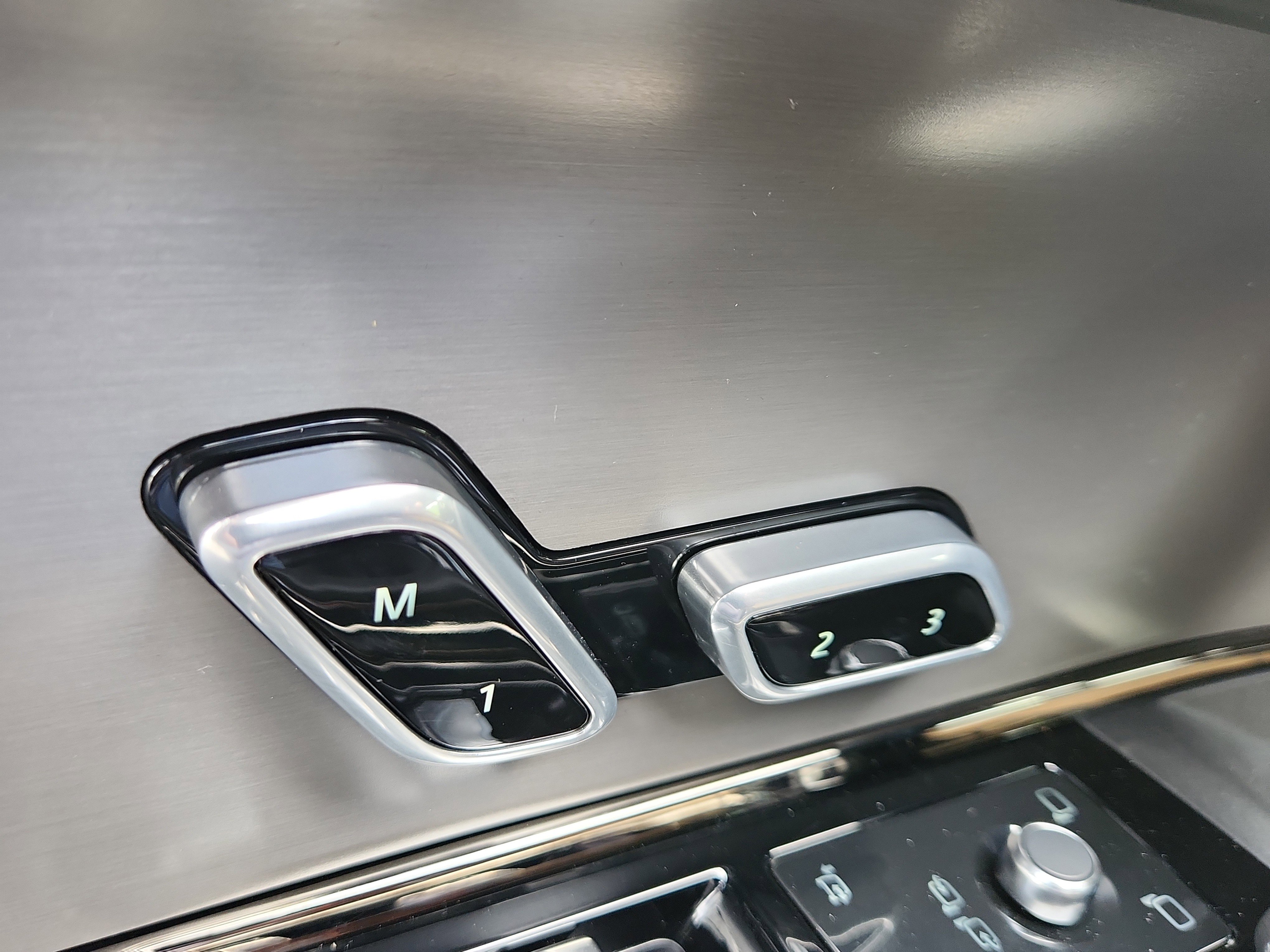 New 2025 Land Rover Range Rover Sport Dynamic SE image 11