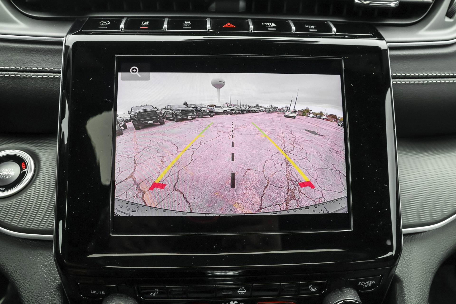 New 2025 Jeep Grand Cherokee Altitude image 19