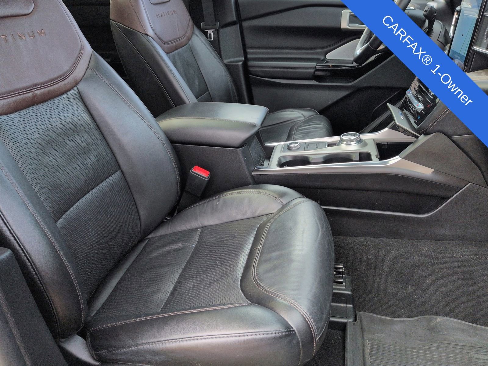 Used 2024 Ford Explorer Platinum w/ Technology Package image 27