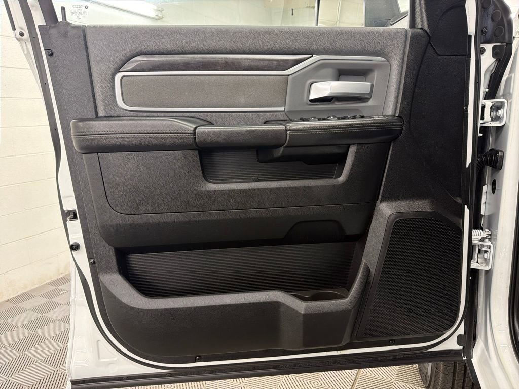 Used 2023 RAM 3500 Big Horn w/ Level 1 Equipment Group image 3