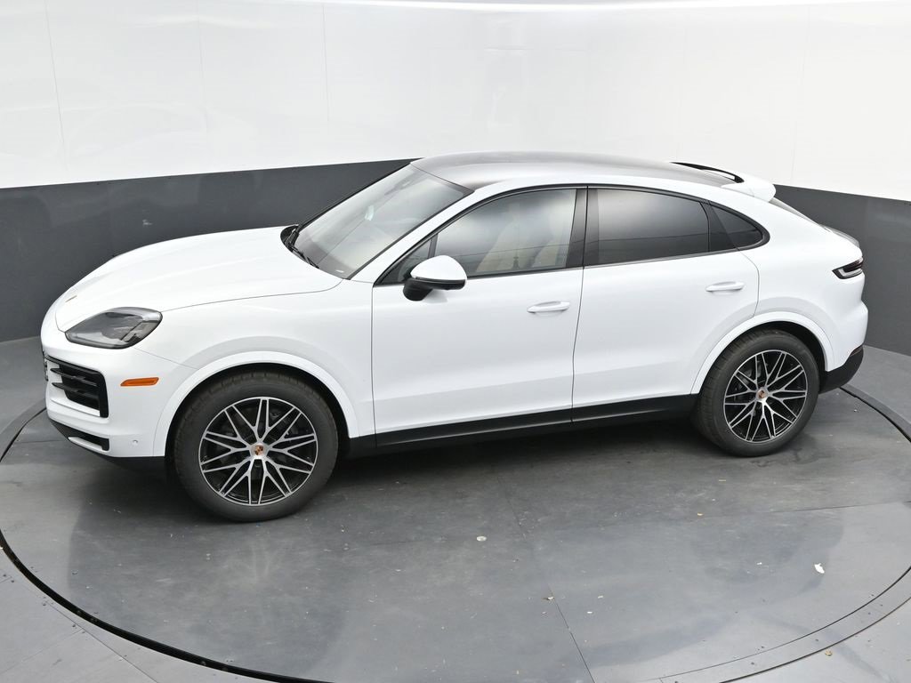 New 2025 Porsche Cayenne Coupe image 40