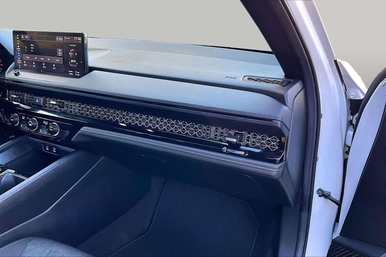 Used 2024 Honda Accord Sport image 19