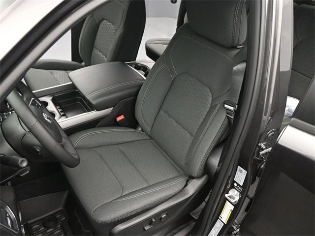 New 2026 RAM 1500 4x4 Crew Cab image 11