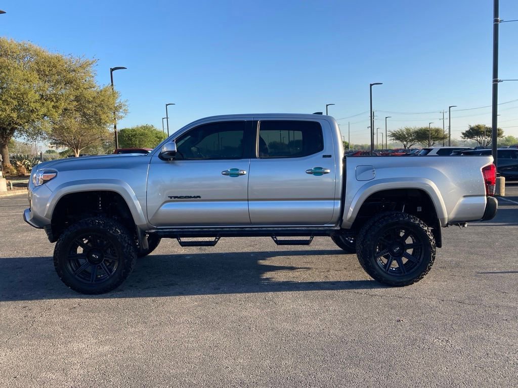Used 2023 Toyota Tacoma SR5 image 6