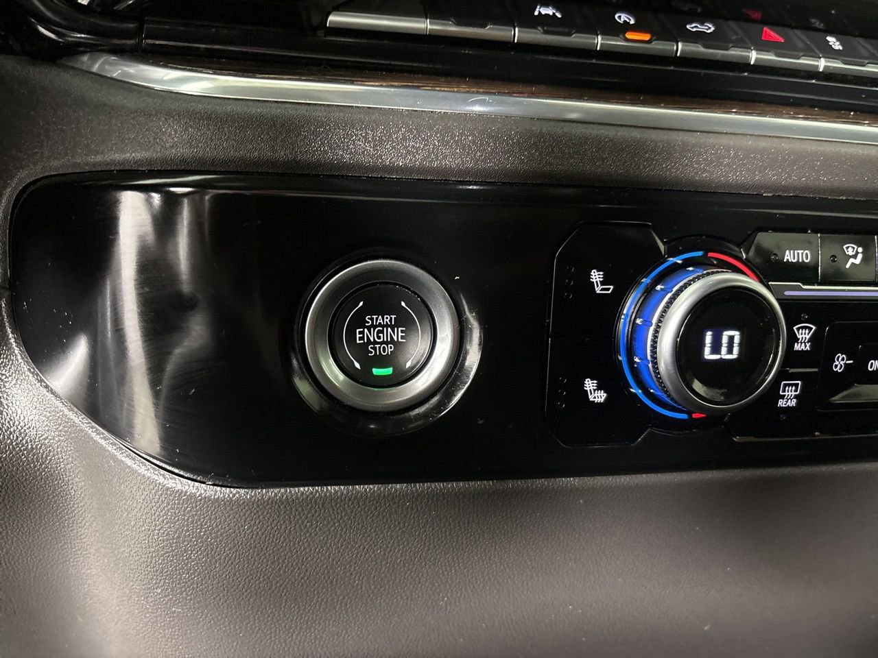 Used 2024 GMC Sierra 1500 Elevation AWD/4WD image 17