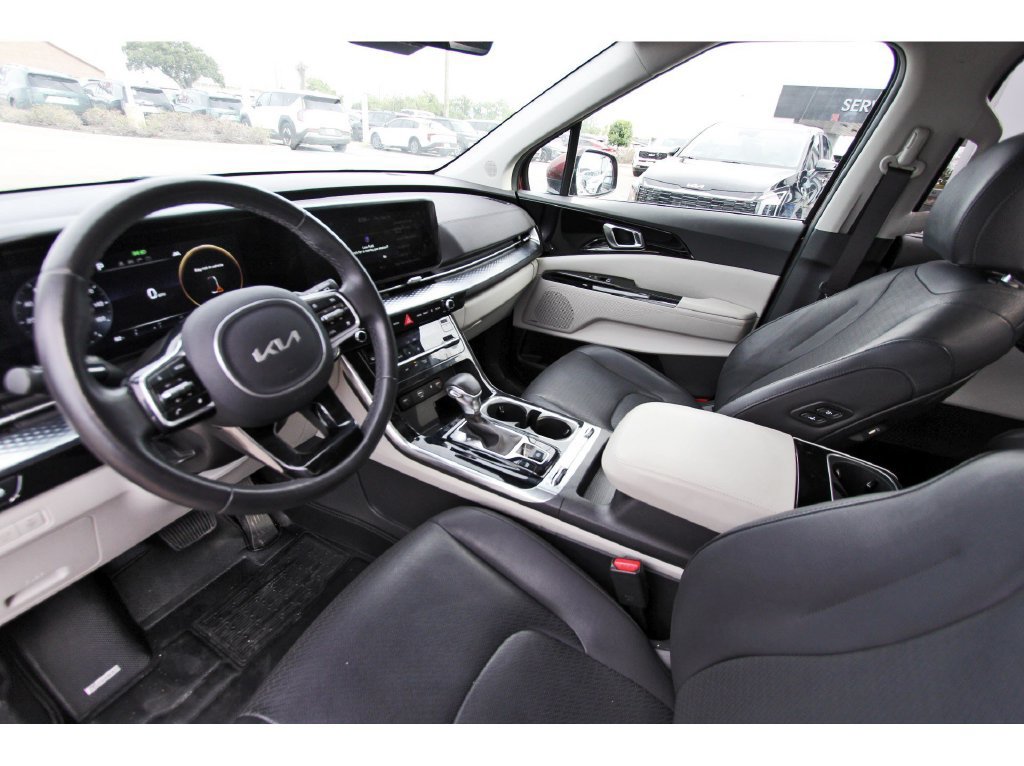Used 2024 Kia Carnival SX Prestige FWD image 34