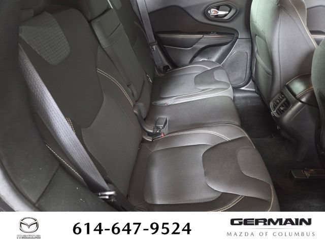 Used 2015 Jeep Cherokee Latitude w/ Trailer Tow Group AWD/4WD image 22