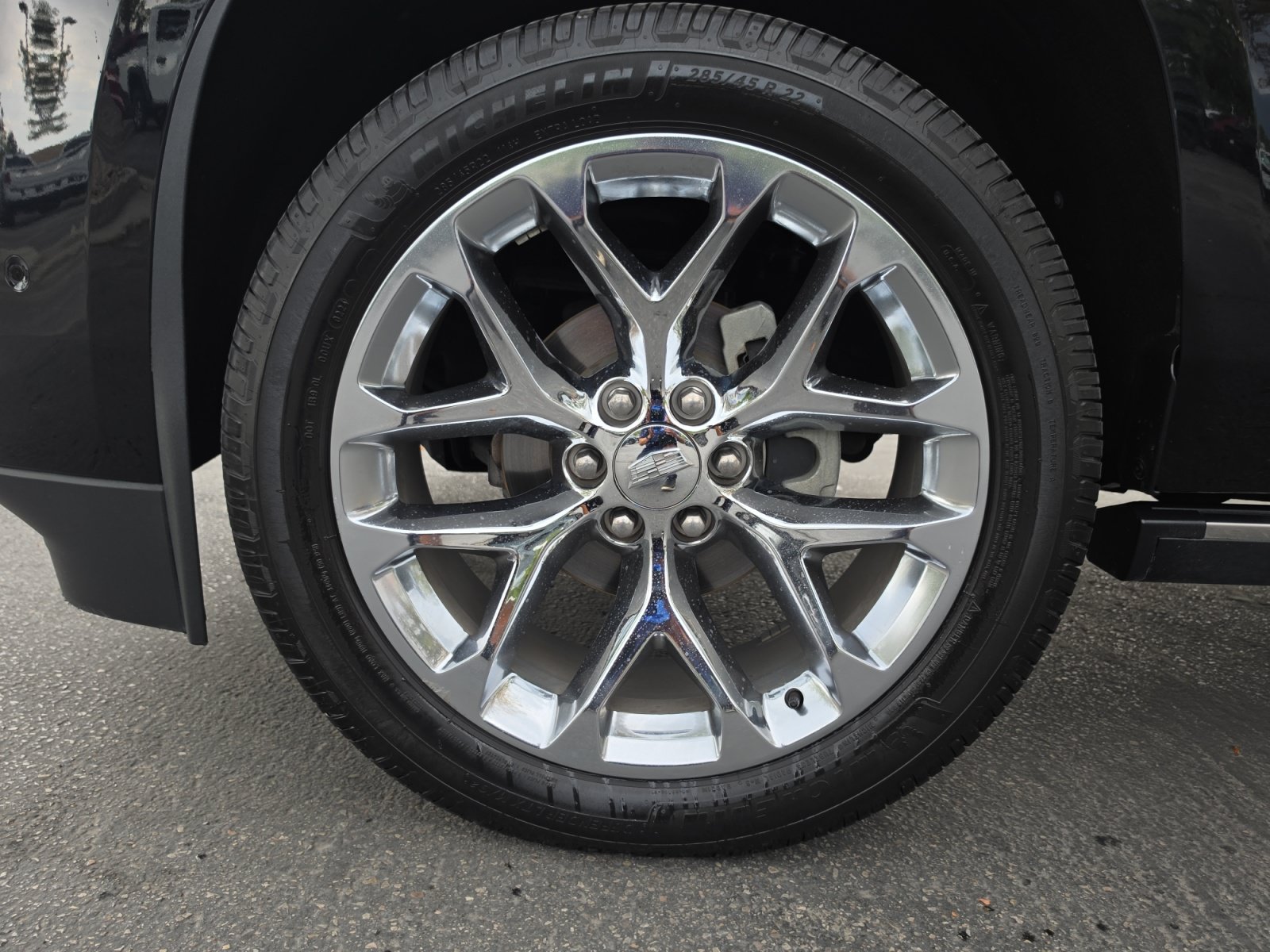 Used 2017 Cadillac Escalade Platinum AWD/4WD image 35