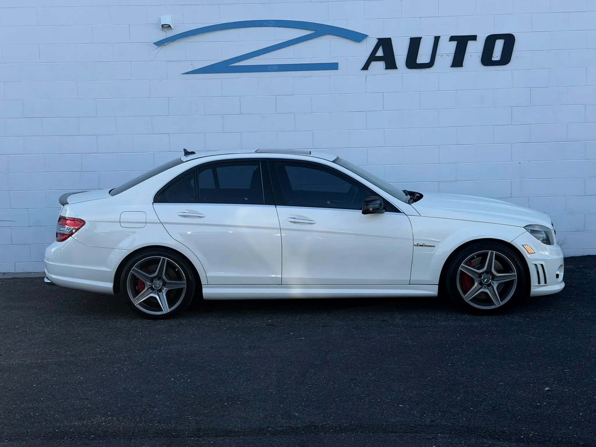 Used 2011 Mercedes-Benz C 63 AMG Sedan image 7