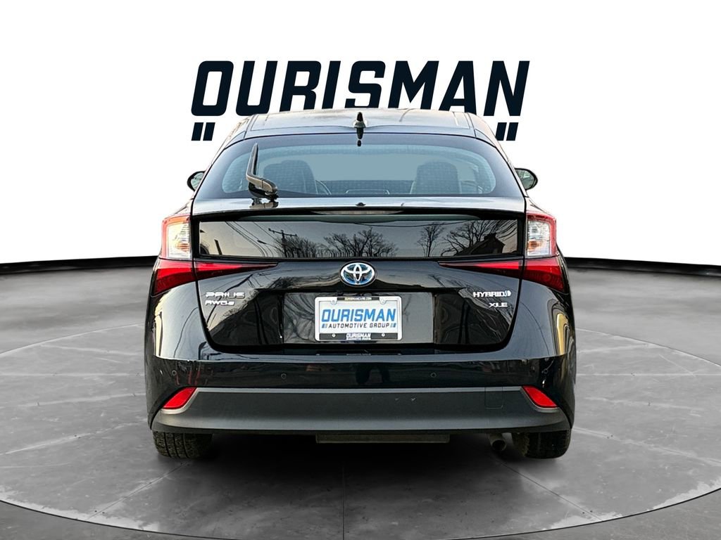 Used 2022 Toyota Prius XLE image 5
