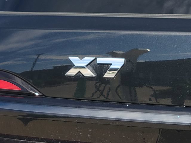 Used 2025 BMW X7 M60i AWD/4WD image 12