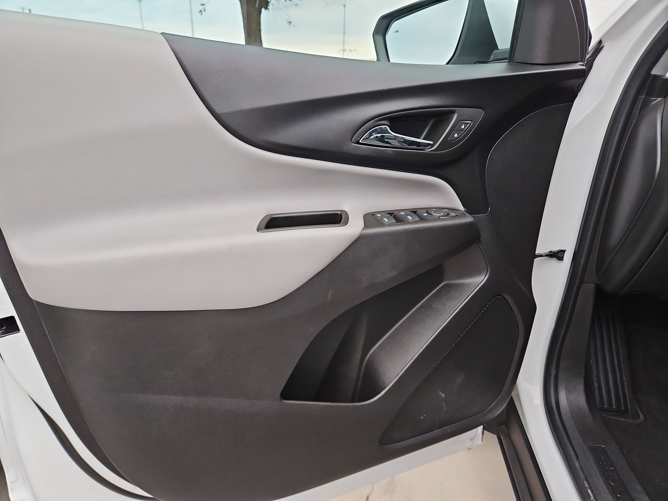 Certified 2024 Chevrolet Equinox LT image 11