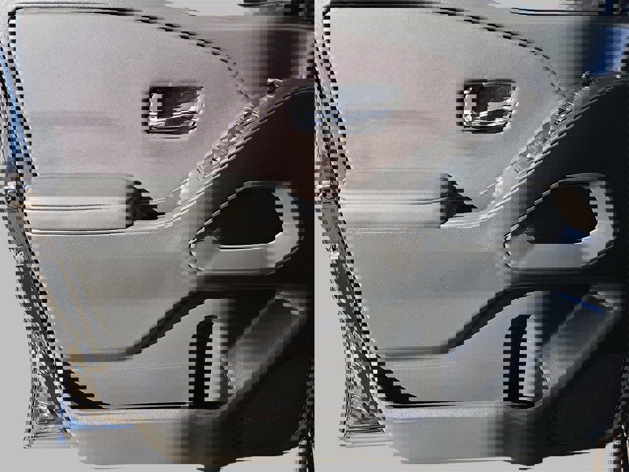 Used 2024 Nissan Frontier SV image 24