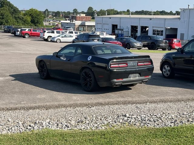 Used 2020 Dodge Challenger R/T RWD image 5