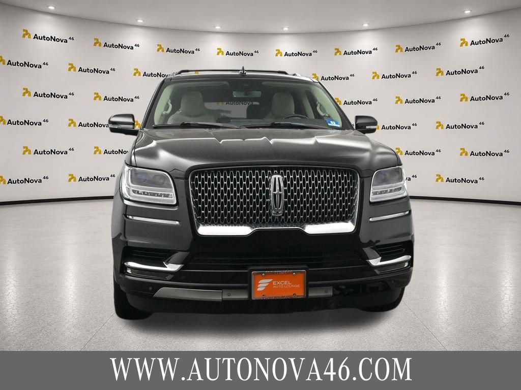 Used 2020 Lincoln Navigator Reserve w/ Cargo Convenience Package AWD/4WD image 12