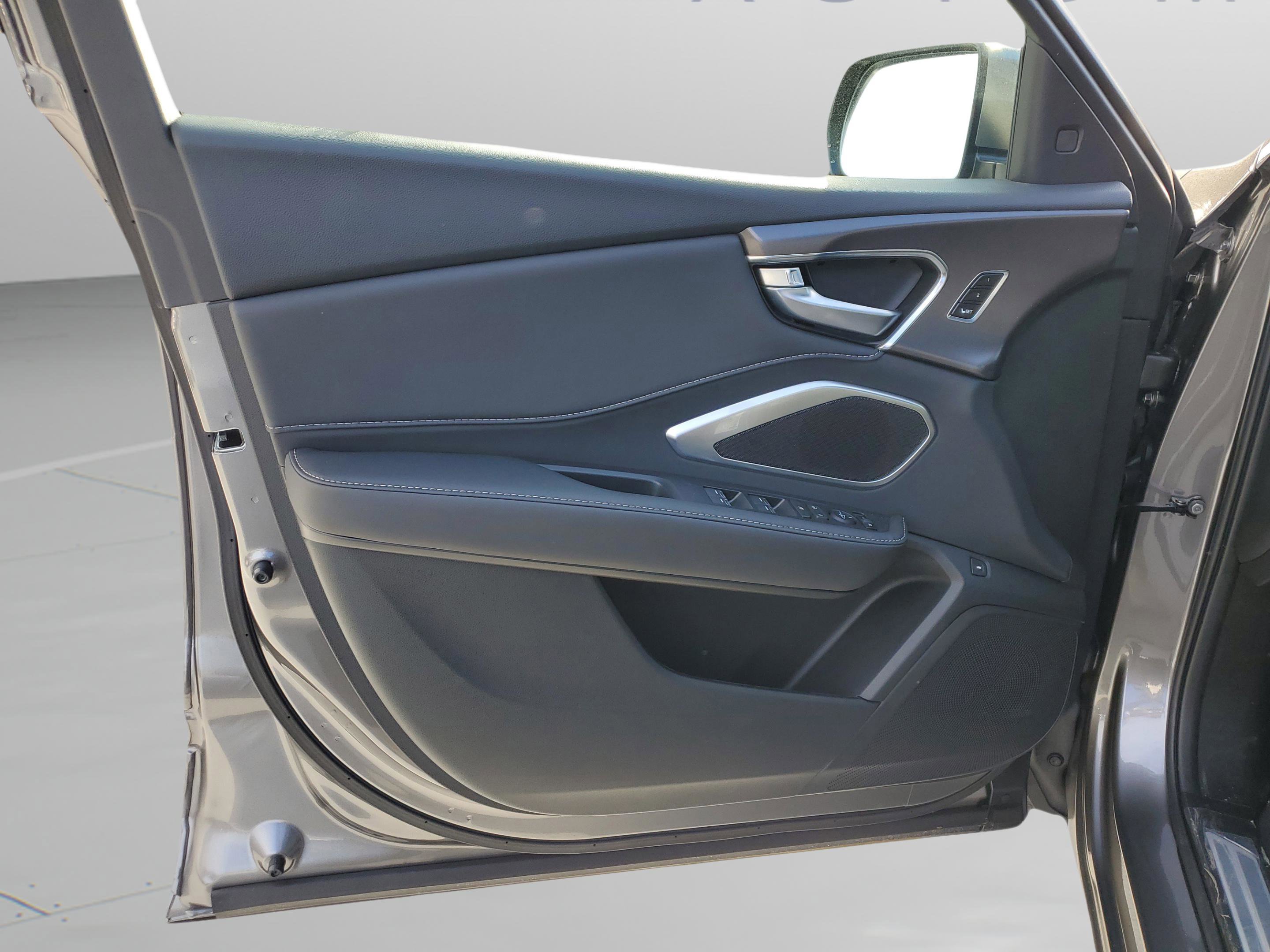 New 2026 Acura RDX SH-AWD image 16